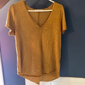 PROJECT SOCIAL T Knockout V Neck Tee in Iced Coffee